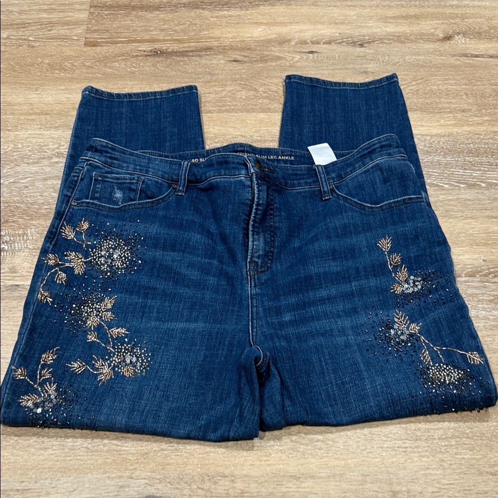 Chico's Dark Blue Embroidered Slimming GirlFriend Slim Leg Ankle Jeans Size 16 - Picture 4 of 10